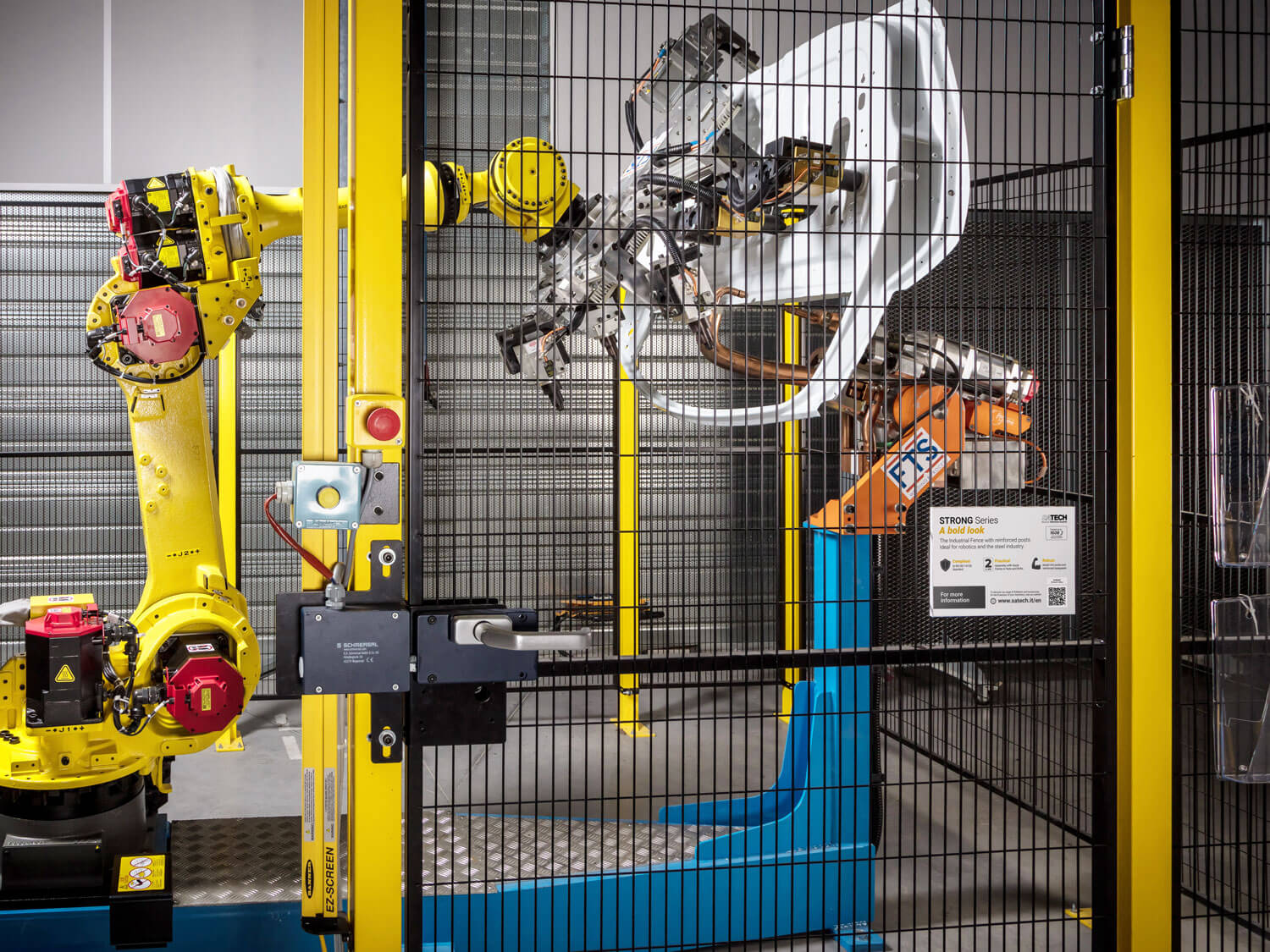 Closeup shot of Satech STRONG, the Machine Guard for Automated Environment, protecting a robot