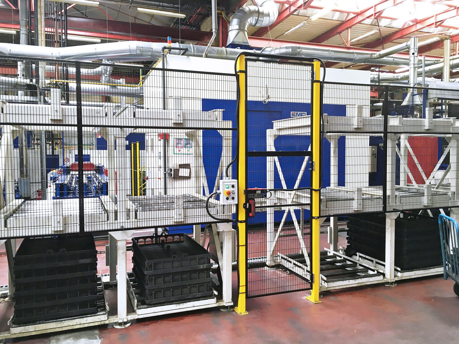 Installation pic of Satech STRONG, the Machine Guard for Automated Environment, featuring single hinged Door