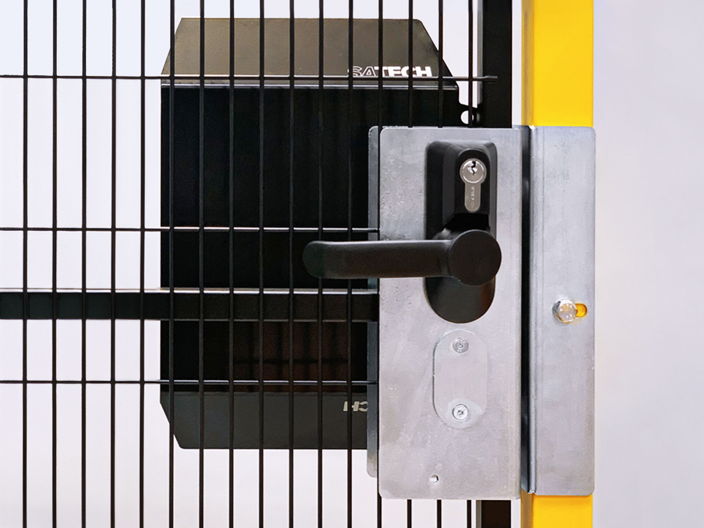 Locking systems for any Performance Level (PLr)